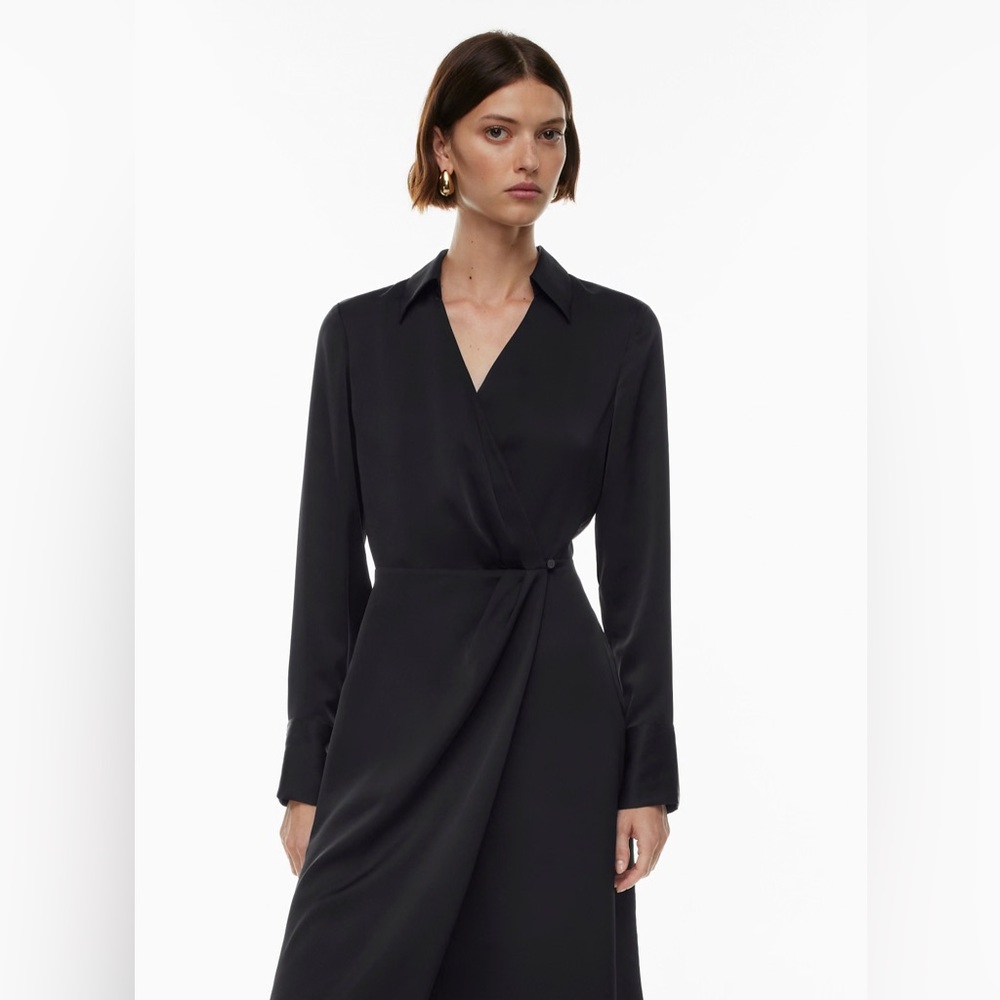 Aritzia Larchmont Satin Midi Dress